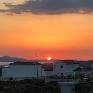 https://vile-dalmacija-365.hotelinzadar.com